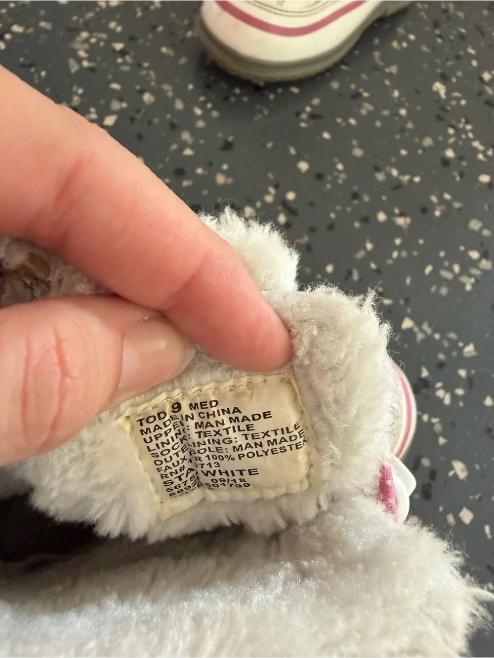 Totes Girls White and Pink Faux-Fur Winter Snow Boots